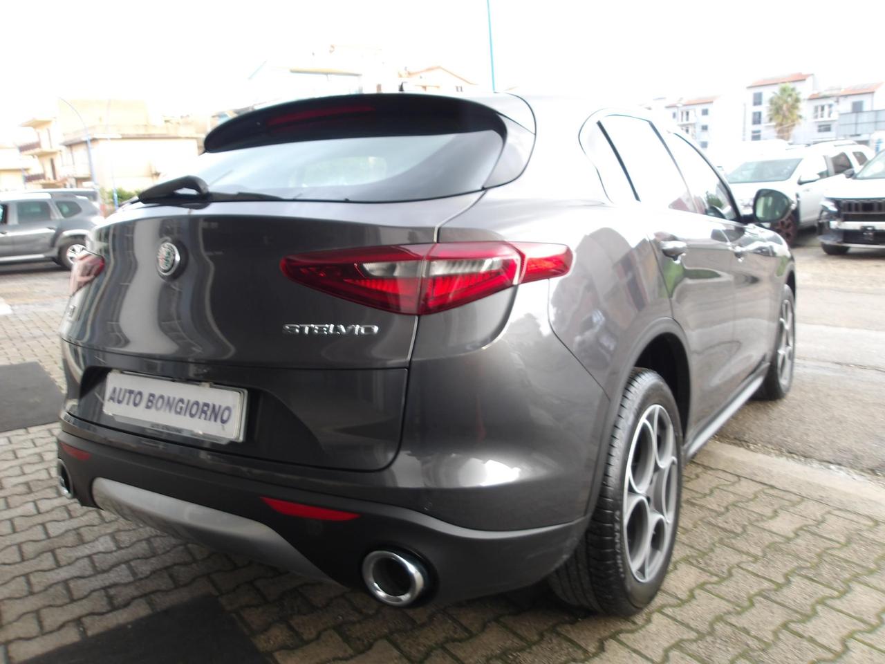 Alfa Romeo Stelvio 2.2 t Executive Q4 210cv auto