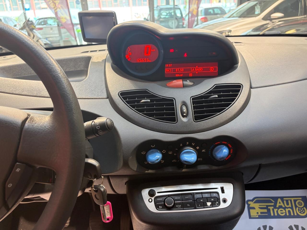 Renault Twingo 1.2 16V Etoile solo 110.000 km