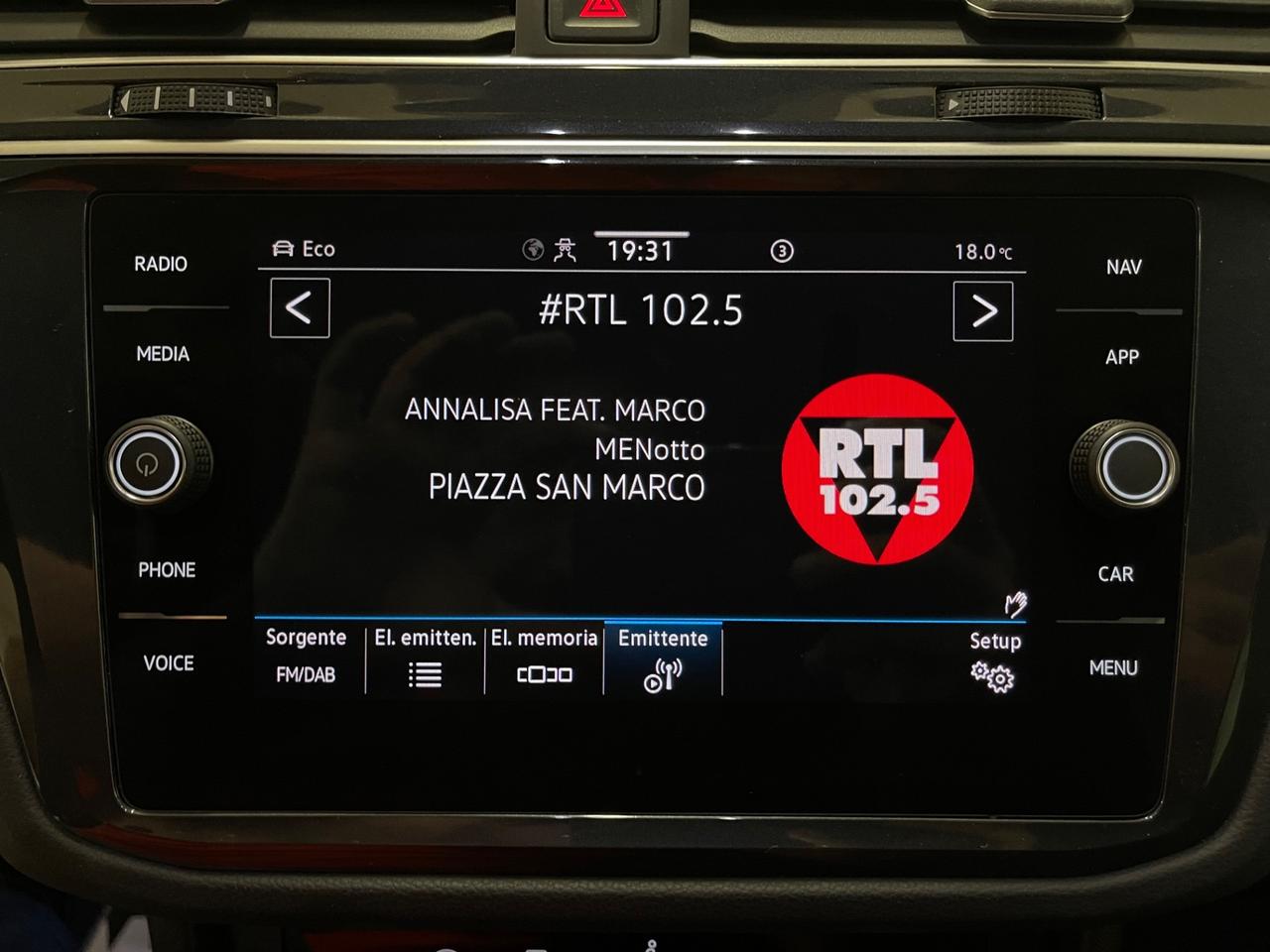 VOLKSWAGEN TIGUAN 2.0 TDI R-Line 4MOTION 2021