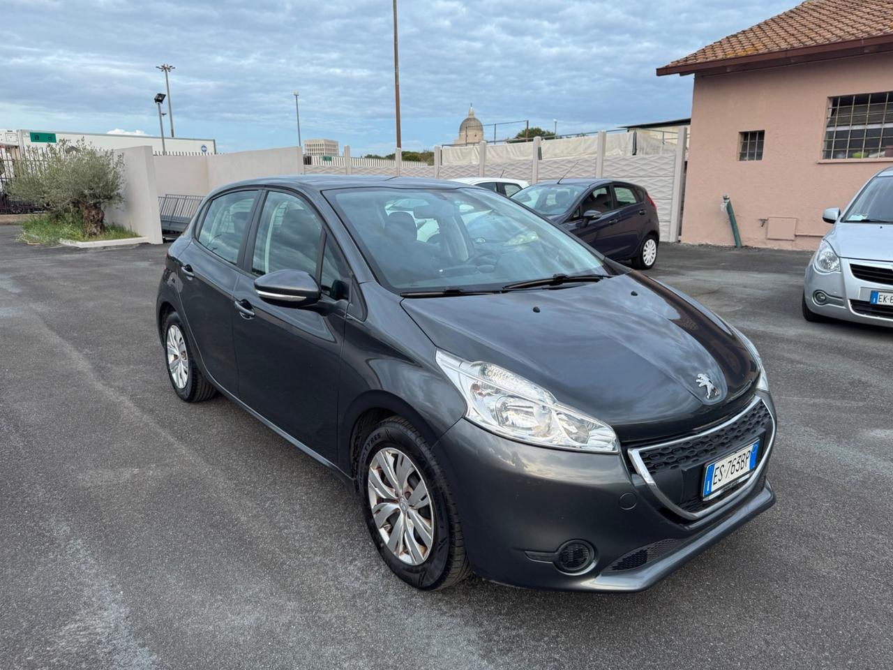 Peugeot 208 1.2 VTi 82 CV 5 porte 70.000km