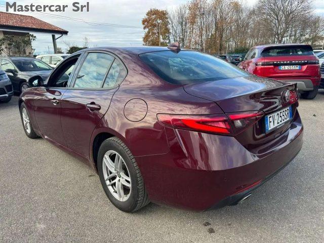 ALFA ROMEO Giulia 2.2 t Business 160cv AT8 - FV255SR