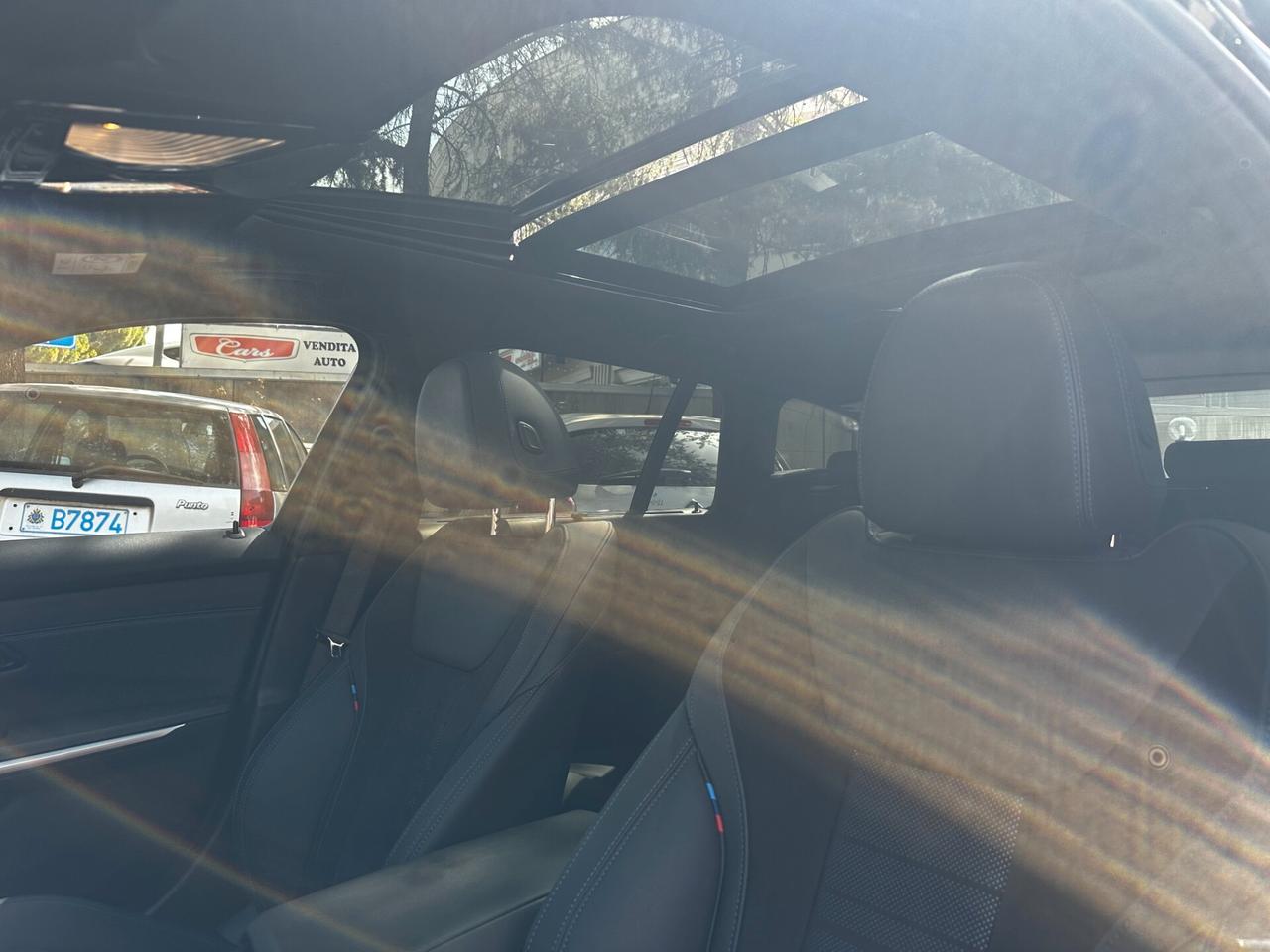 Bmw 318 d Touring M SPORT_PANORAMA_TOTAL BLACK_FARI oLED_HEAD-UP 320