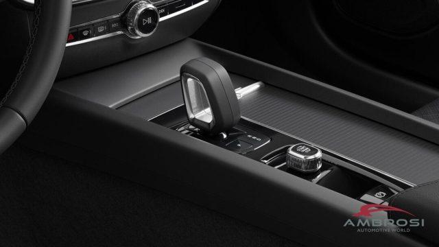 VOLVO V60 B4 Mild hybrid Benzina Core