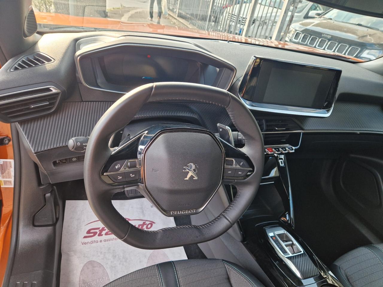Peugeot 2008 PureTech 130 S&S EAT8 Allure
