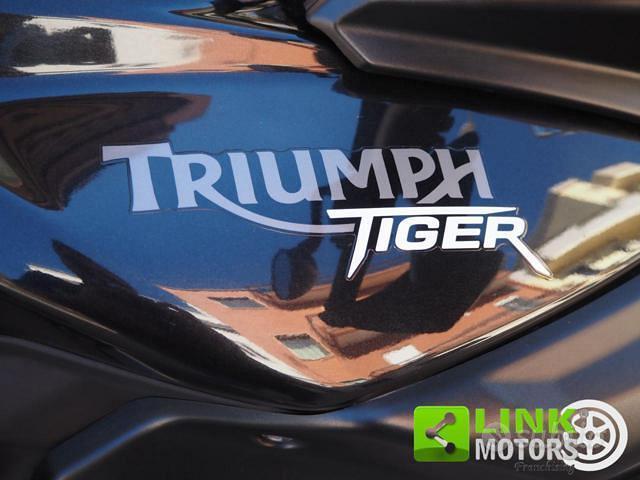 TRIUMPH Tiger 800 ABS