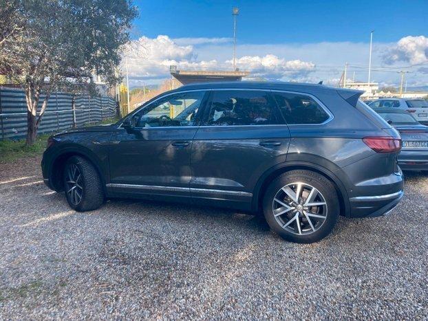 VOLKSWAGEN Touareg 3ª serie - 2019