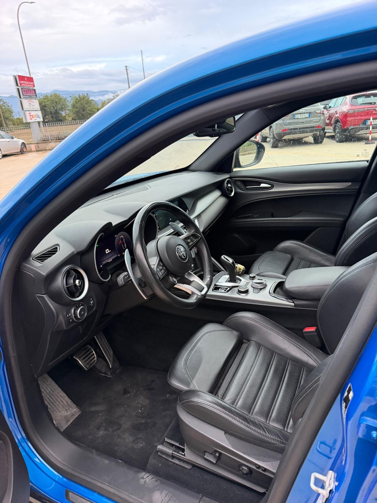 Alfa Romeo Stelvio 2.2 Turbodiesel 160 CV autocarro n1 Veloce