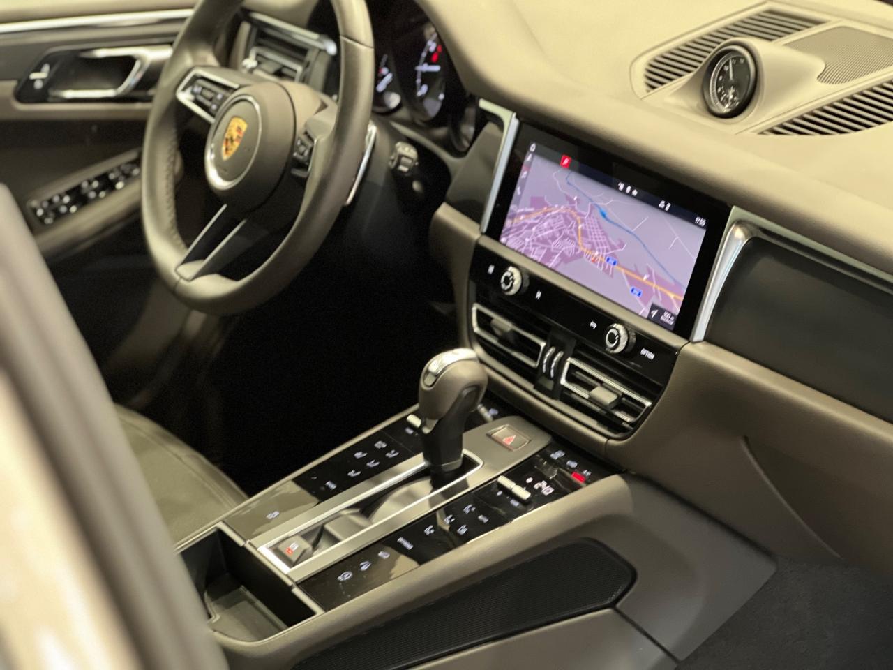 Porsche Macan 2.0 T