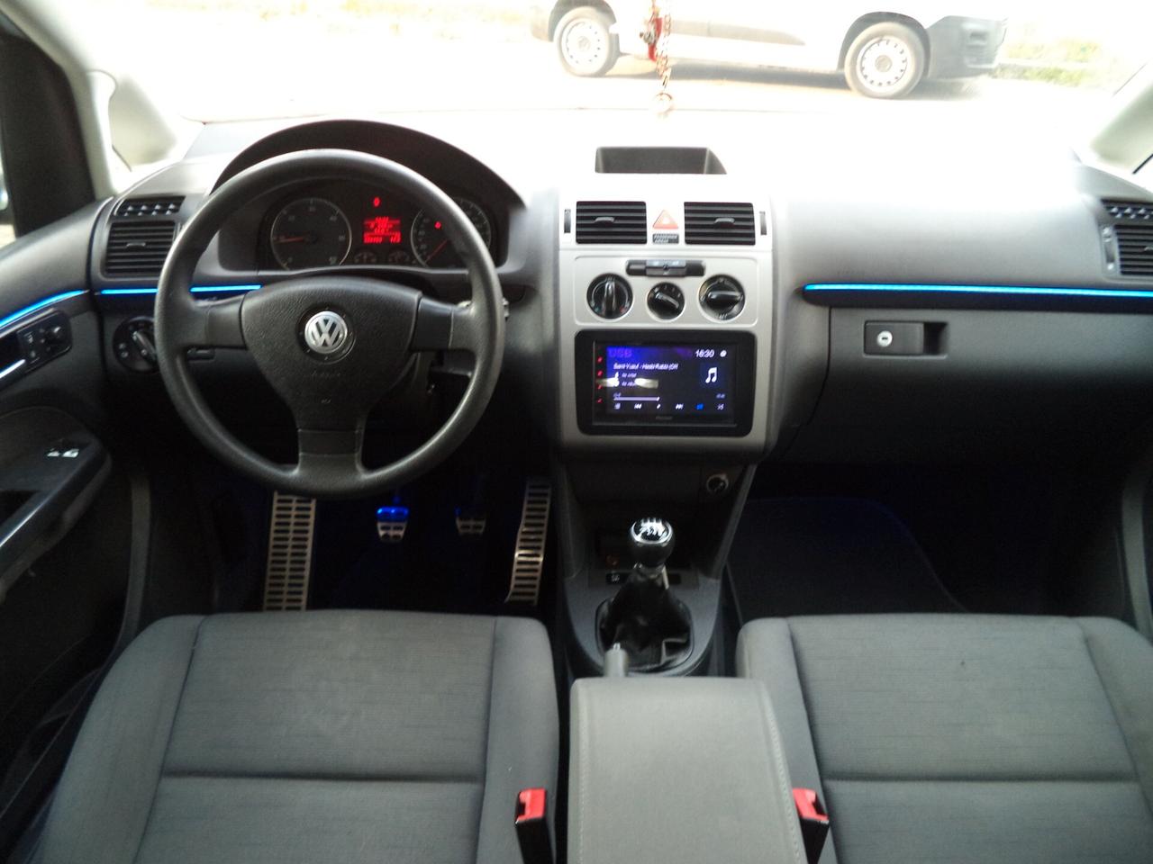 Volkswagen Touran 1.9 TDI 105CV DPF Highline BMT 7 POSTI