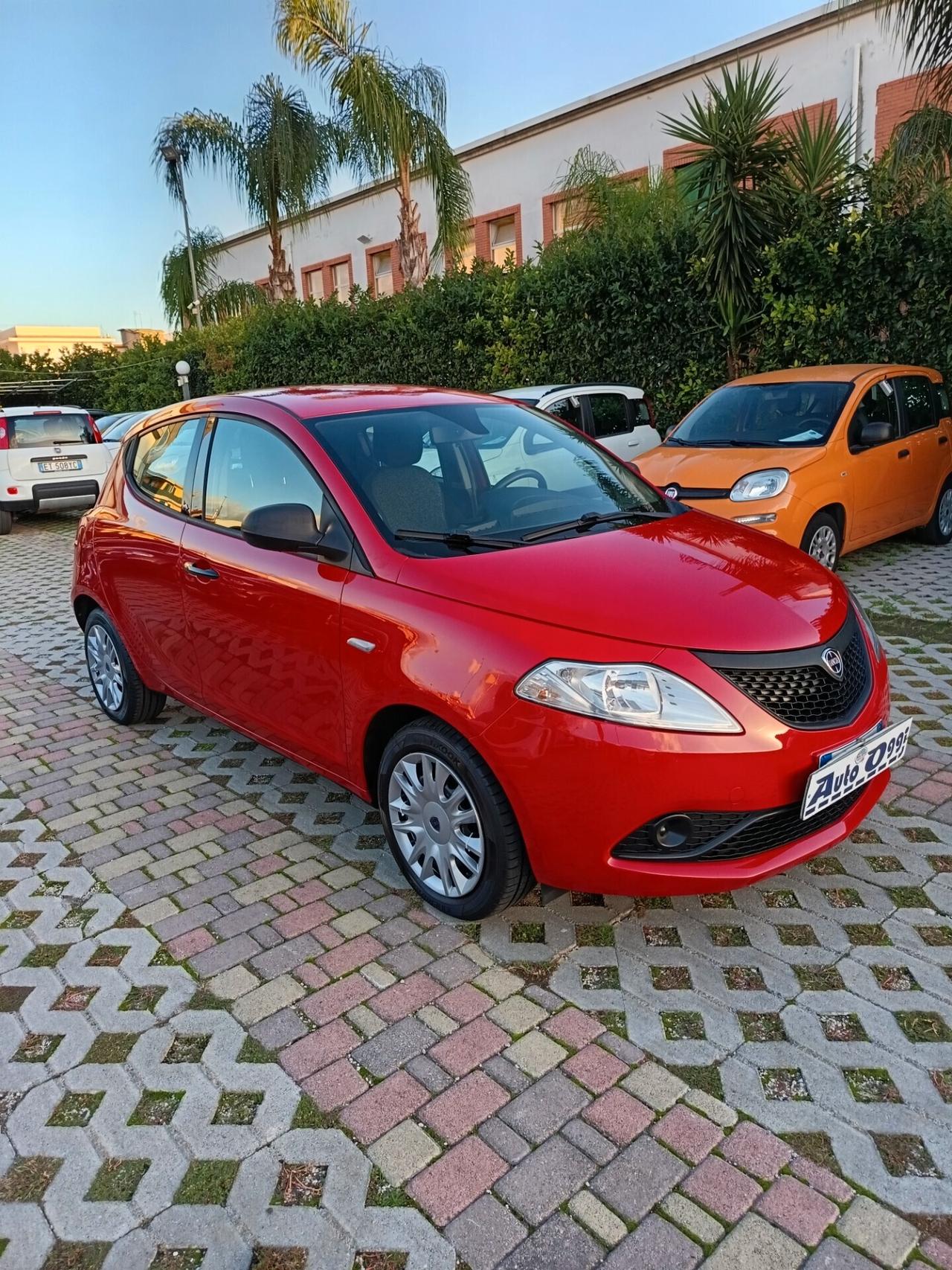 Lancia Ypsilon 1.2 69 CV 5 porte GPL S&S Elefantino Blu
