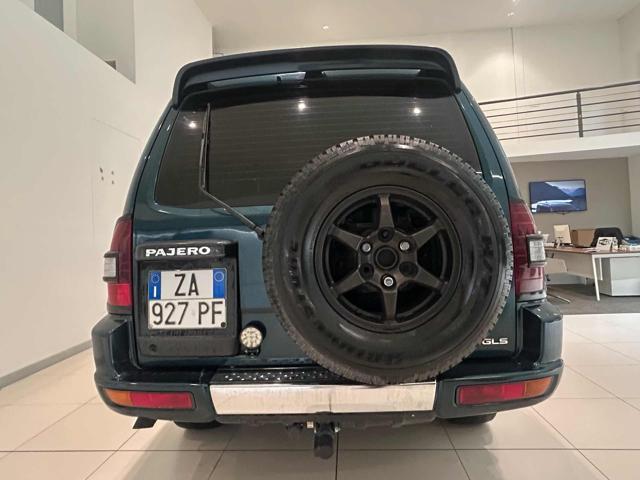 MITSUBISHI Pajero 3.2 16V DI-D 5p. GLS1 Autocarro