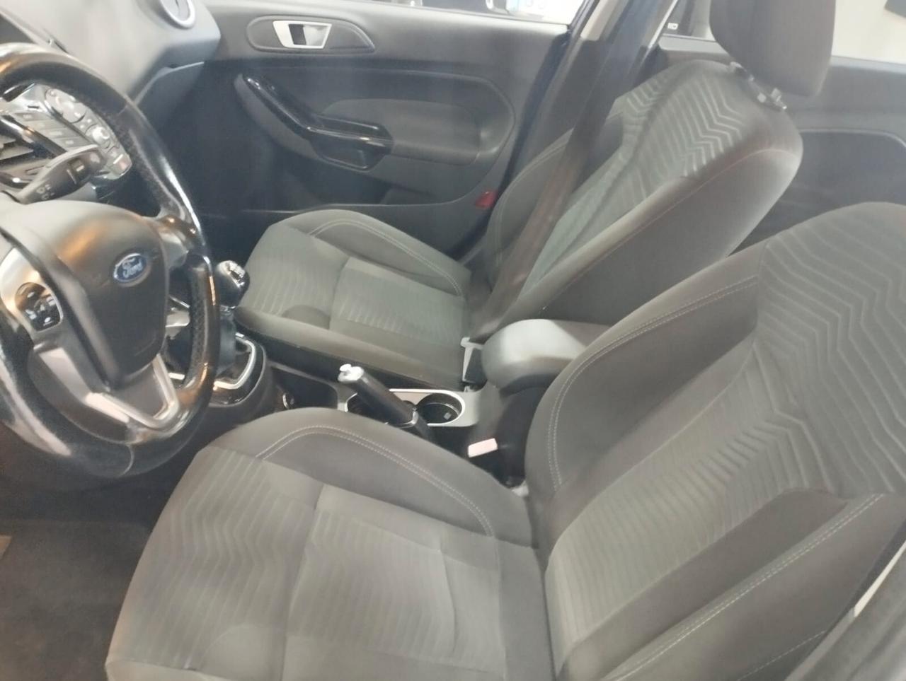 Ford Fiesta 1.5 TDCi 75CV 5 porte Business