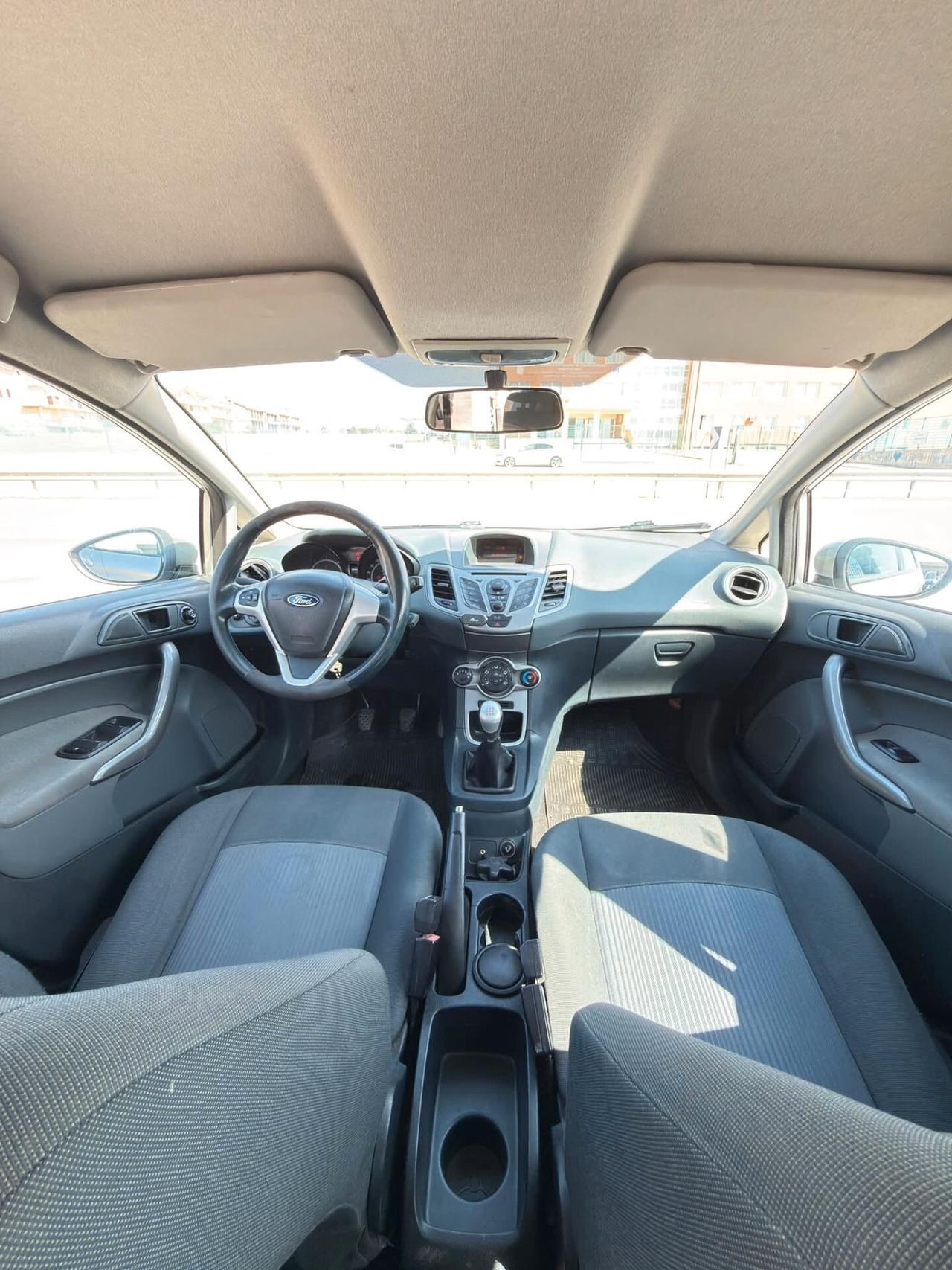 Ford Fiesta 1.4 TDCi 5p. Titanium
