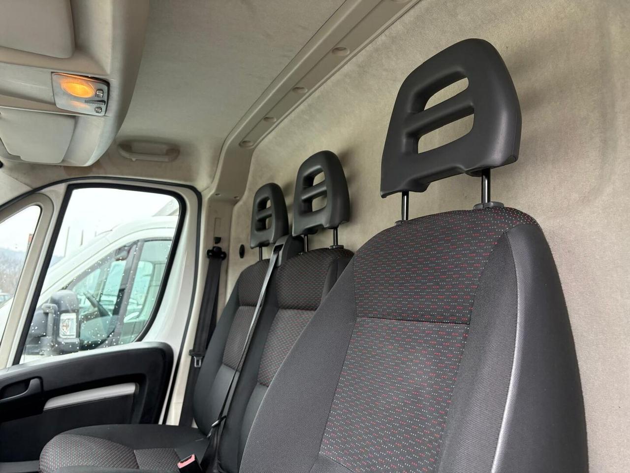 Peugeot Boxer III (II 2011) 335 2.2 bluehdi 140cv S&S L3H2