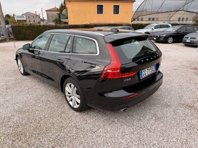 Volvo V60 2.0 b4 D 197 cv Momentum Business Pro auto