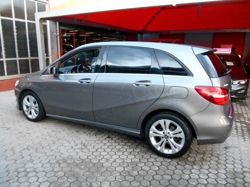 Mercedes B 180 BENZINA