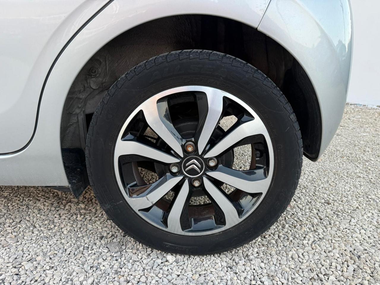 Citroen C1 VTi 68cv 5 porte Shine