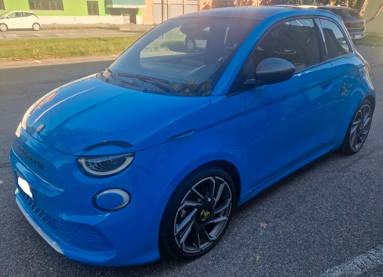Abarth 500e Scorpionissima
