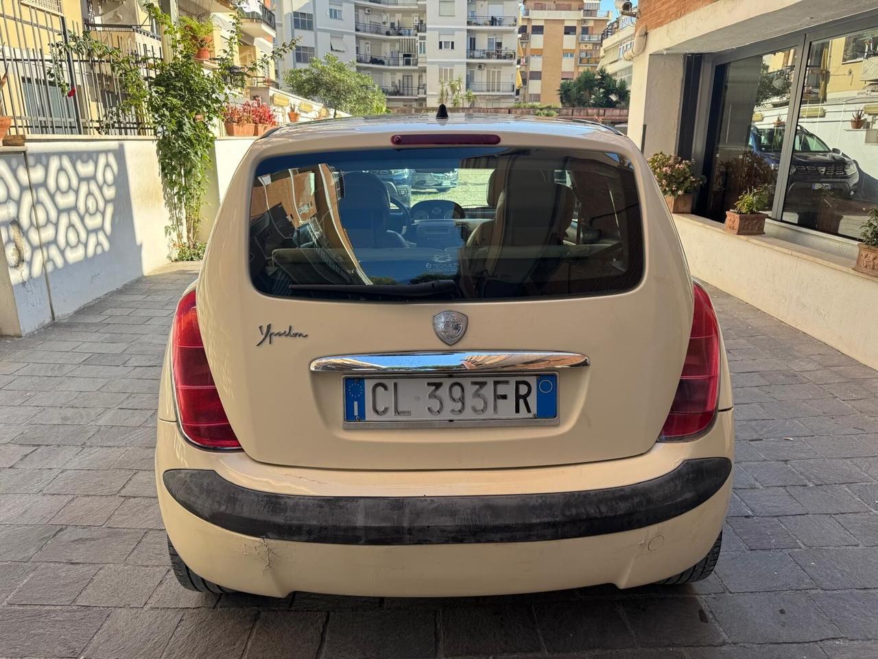 LANCIA Ypsilon 1.2 16V Platino