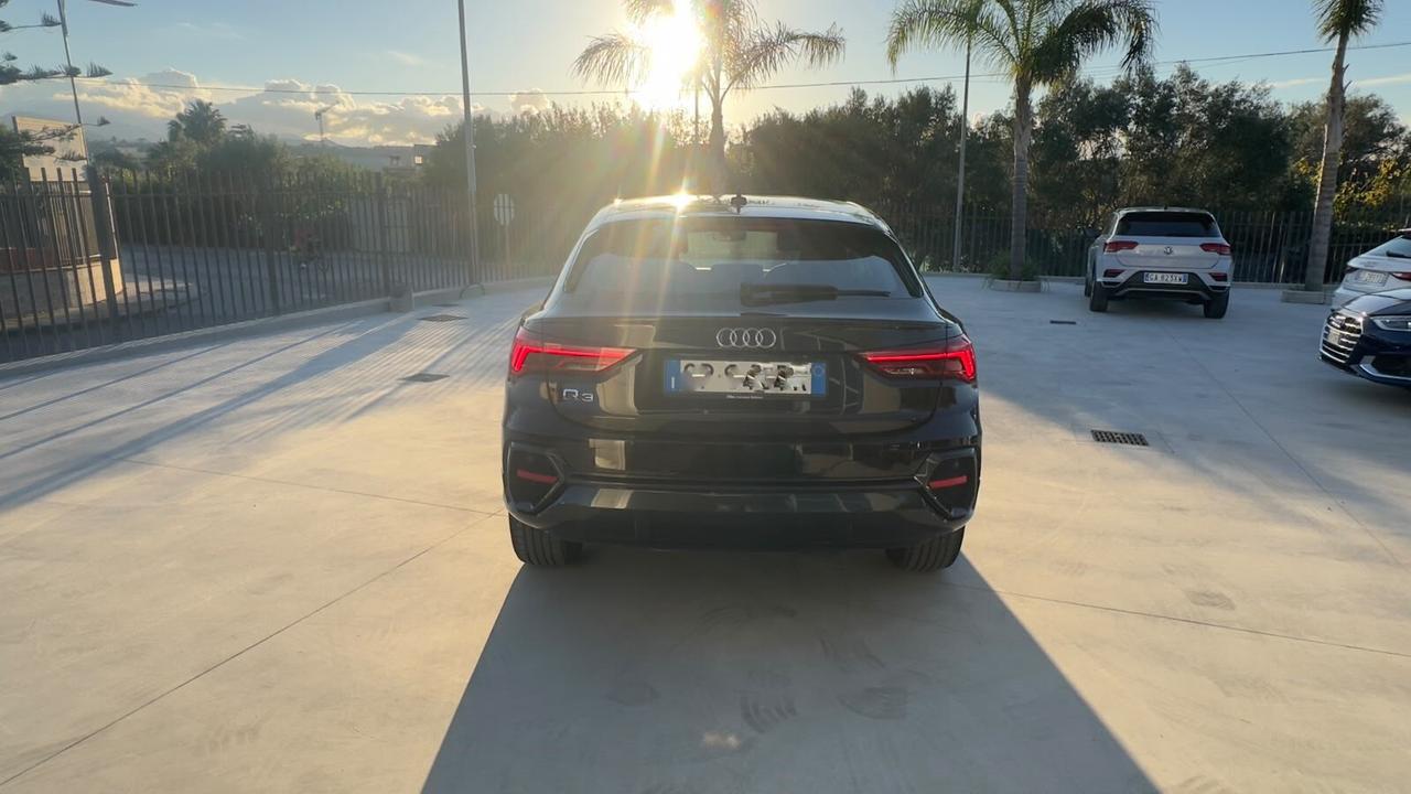 Audi Q3 35 TDI S tronic Business