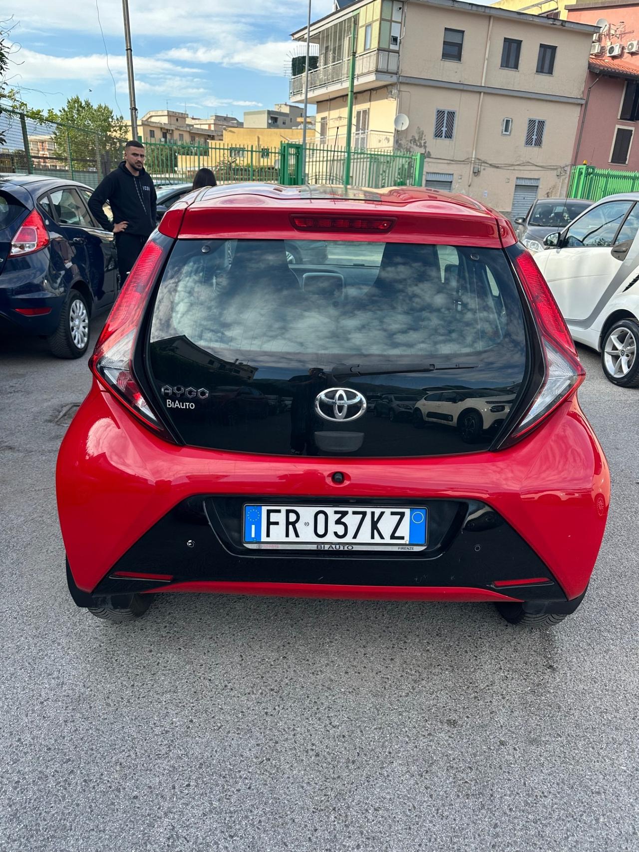Toyota Aygo 1.0 VVT-i 72 CV 5 porte x-play MMT
