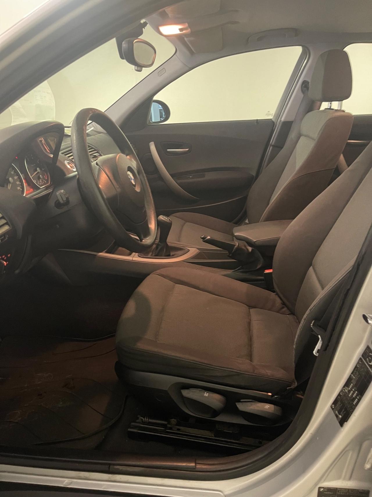 Bmw 116 116i cat 5 porte Futura