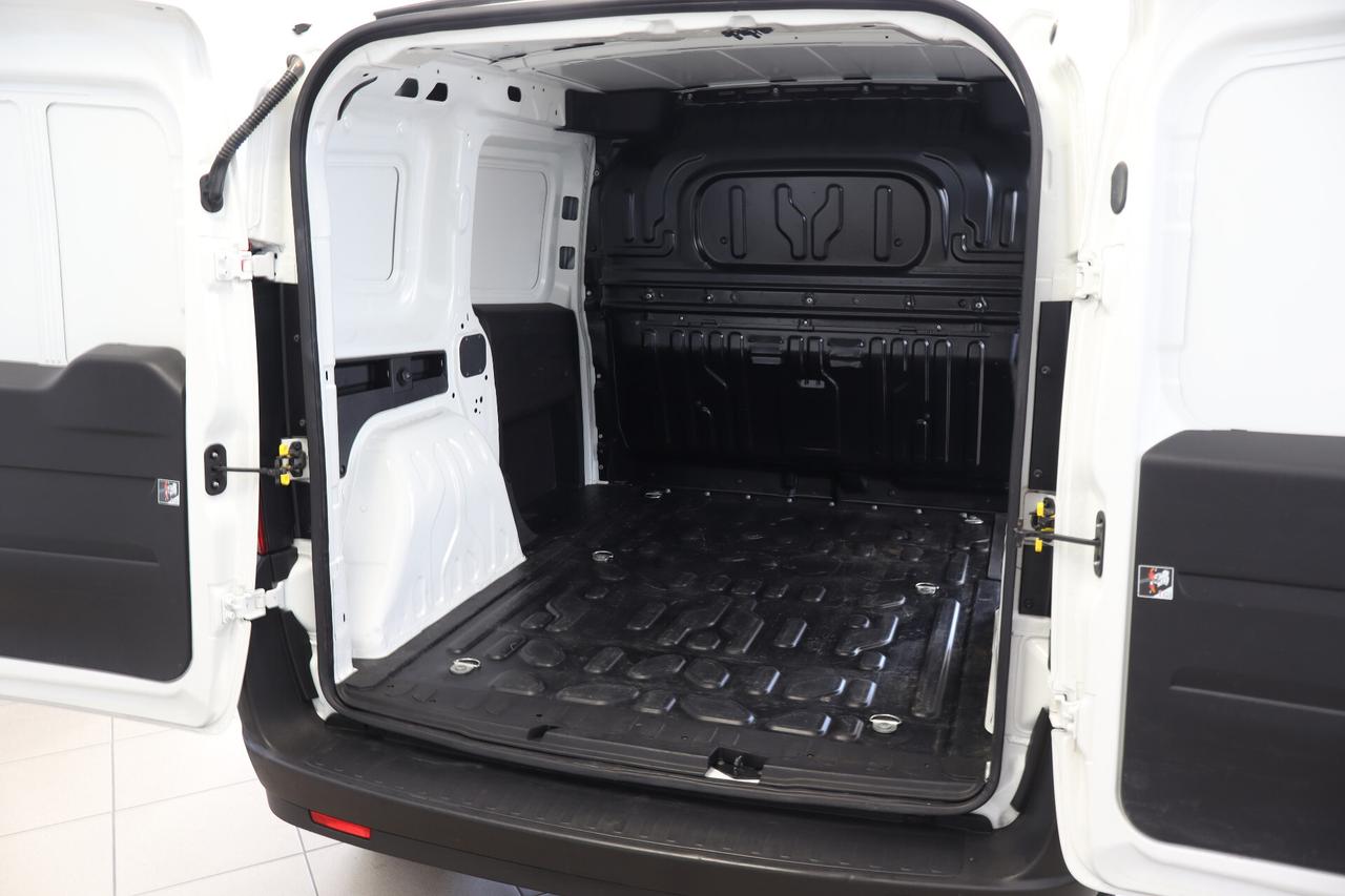 FIAT DOBLO' CARGO 1.6 MJET 105 CV LOUNGE 3 POSTI