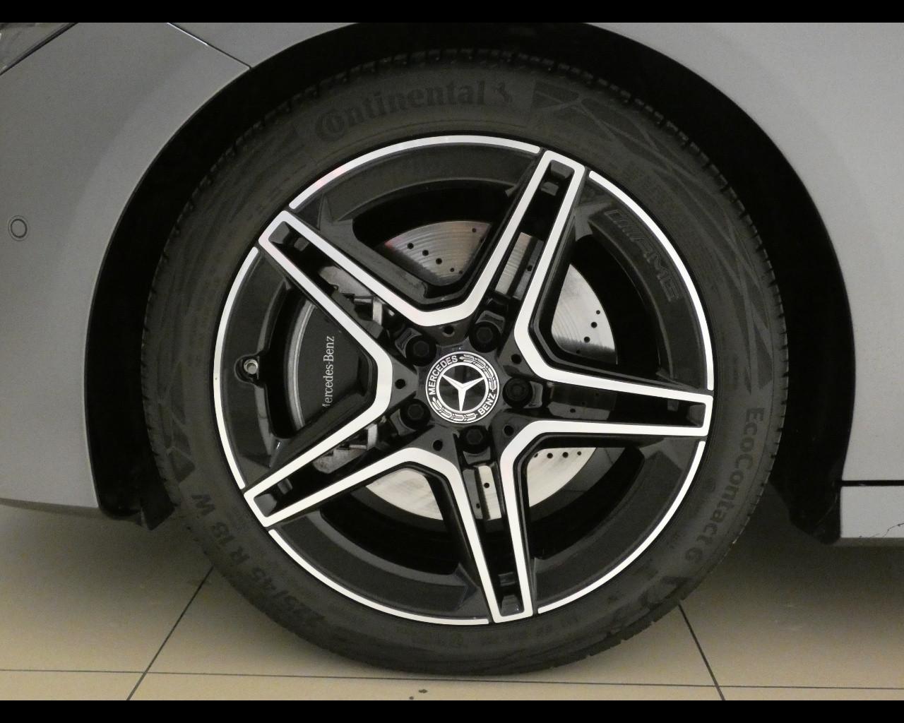 Mercedes-Benz CLA Coupé (C118) - CLA 200 d Automatic AMG Line Advanced Plus