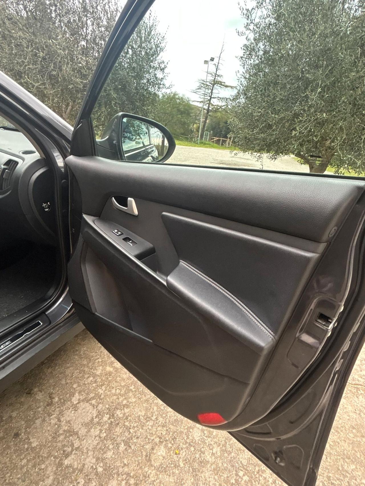 Kia Sportage 1.7 CRDI VGT 2WD Active