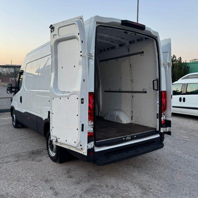 IVECO DAILY 35S16 VH2 FURGONE PASSO MEDIO/LUNGO 3 POSTI