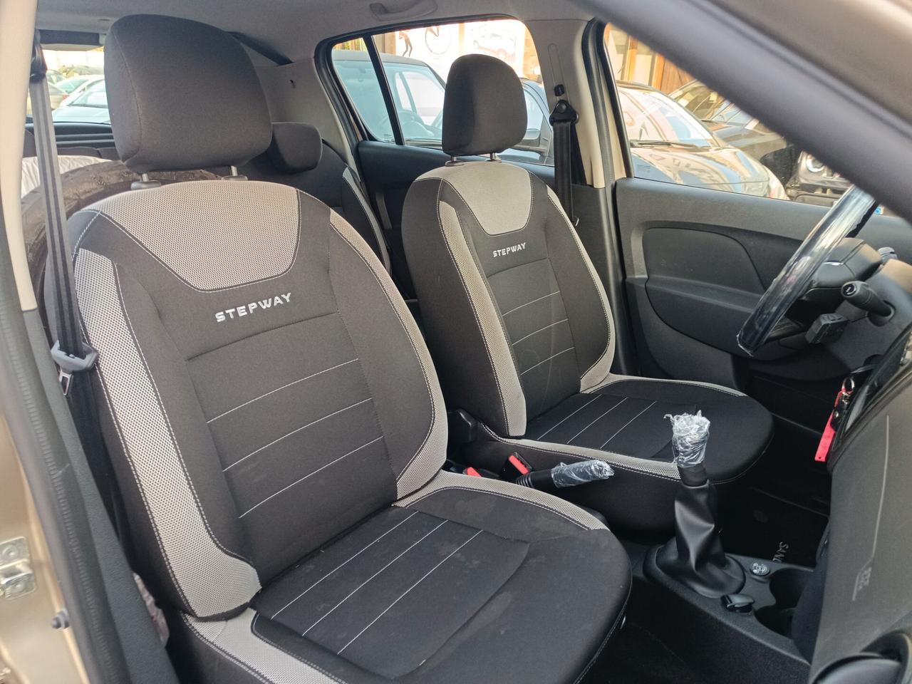 Dacia Sandero Stepway 1.0 TCe 100 CV ECO-G Comfort