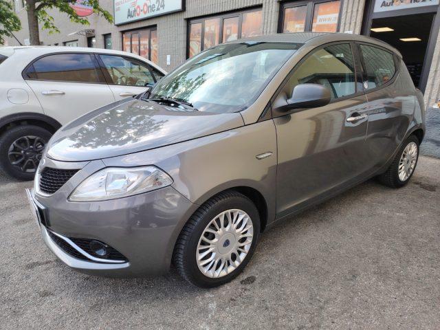 LANCIA Ypsilon 1.2 69 CV 5 porte GPL Ecochic FINANZIABILE