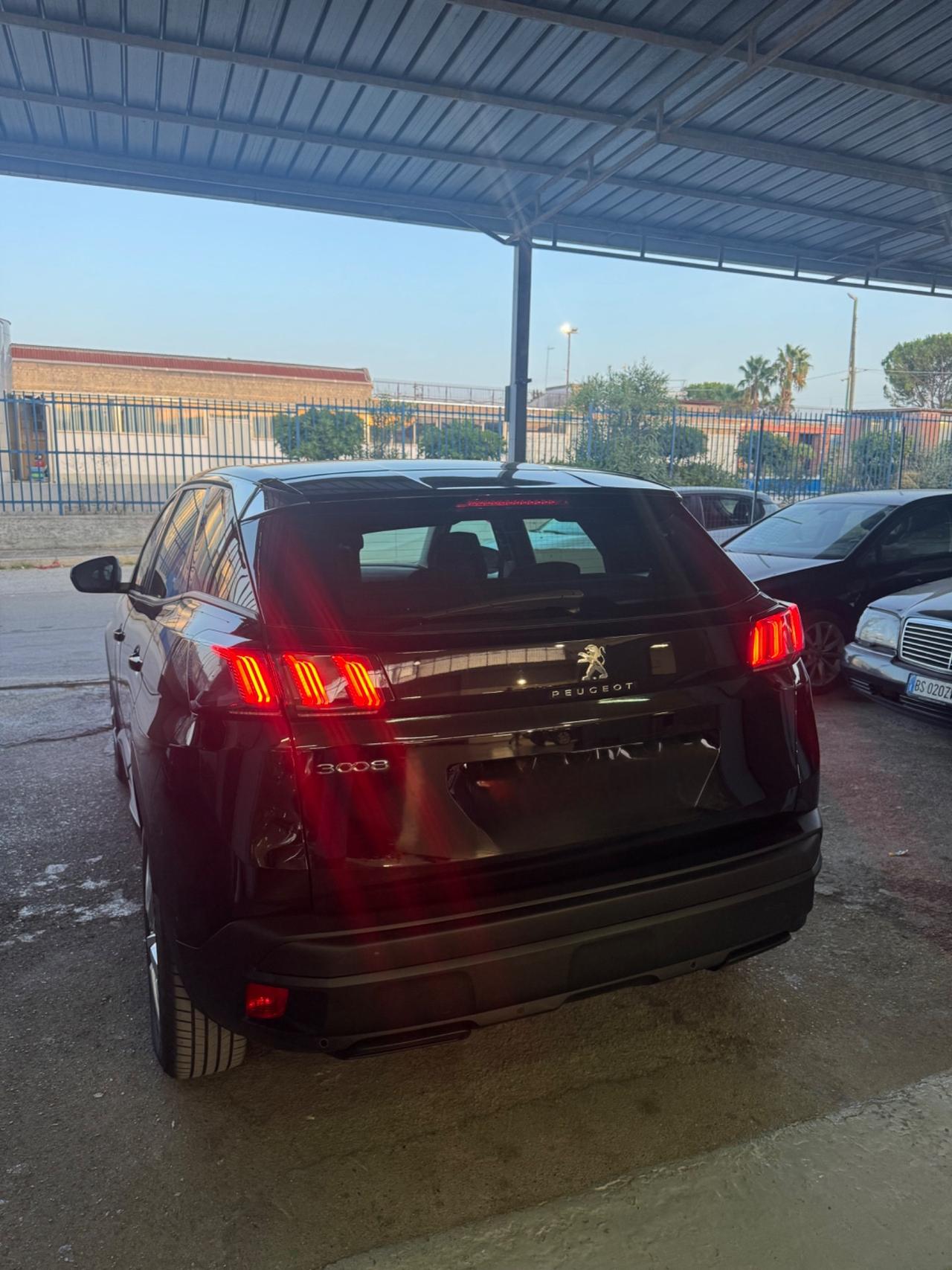 Peugeot 3008 BlueHDi 130 S&S EAT8 Allure