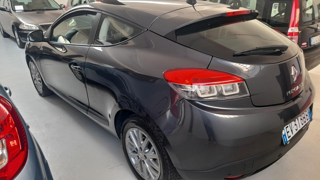 Renault Megane Mégane Coupé 1.5 dCi 110CV Start&Stop Energy GT Line