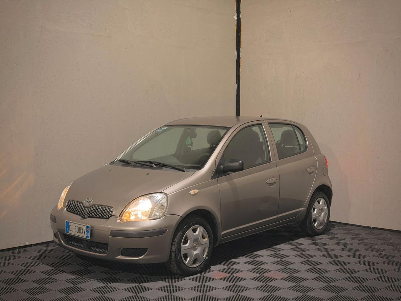 Toyota Yaris 1.0i 5 PORTE - UNICOPROPRIETARIO