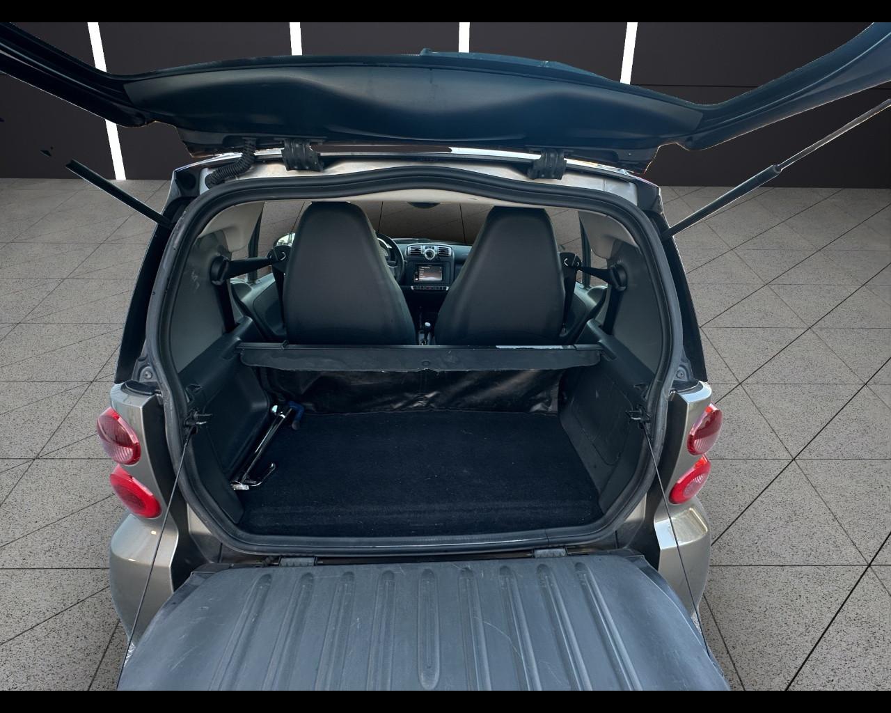 SMART fortwo 2ª serie - fortwo 1000 52 kW MHD coupé passion