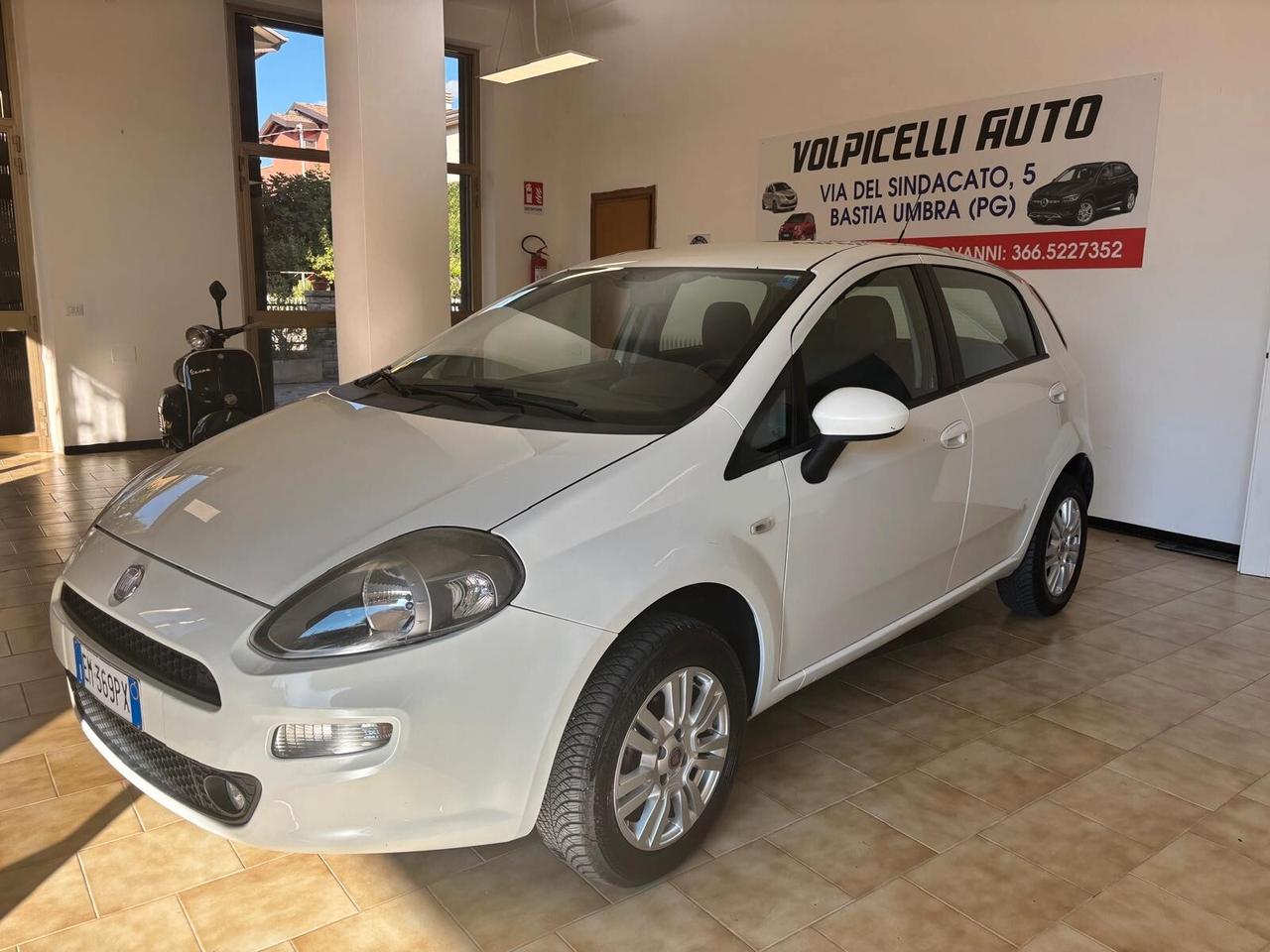 FIAT PUNTO ANNO 2012 BZ METANO ADATTA NEOPATENTATI KM 185 MILA