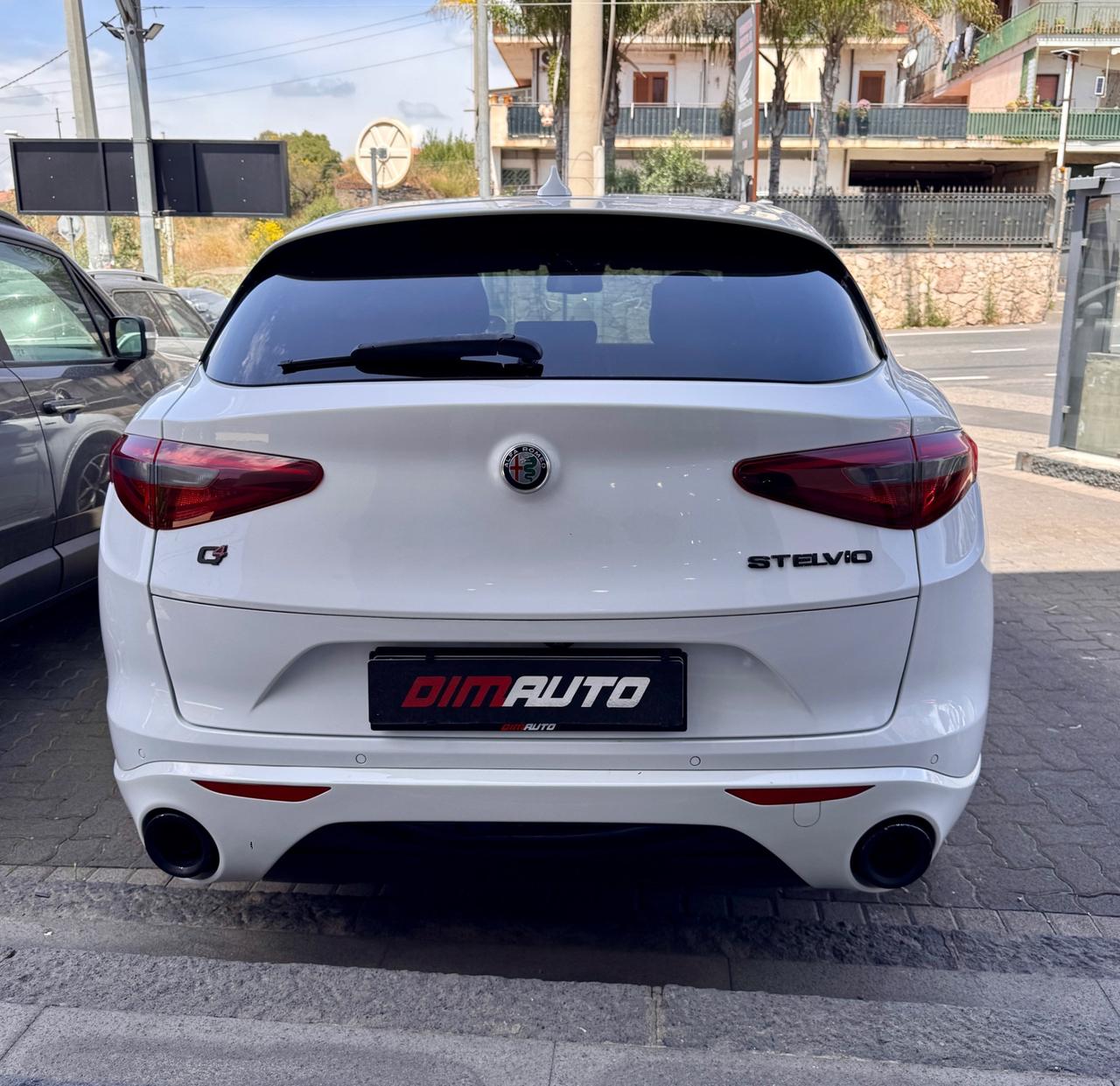 Alfa Romeo Stelvio 2.2 Turbodiesel 210 CV AT8 Q4 Super