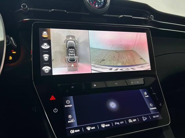 MASERATI Grecale MHEV 300 CV AWD GT