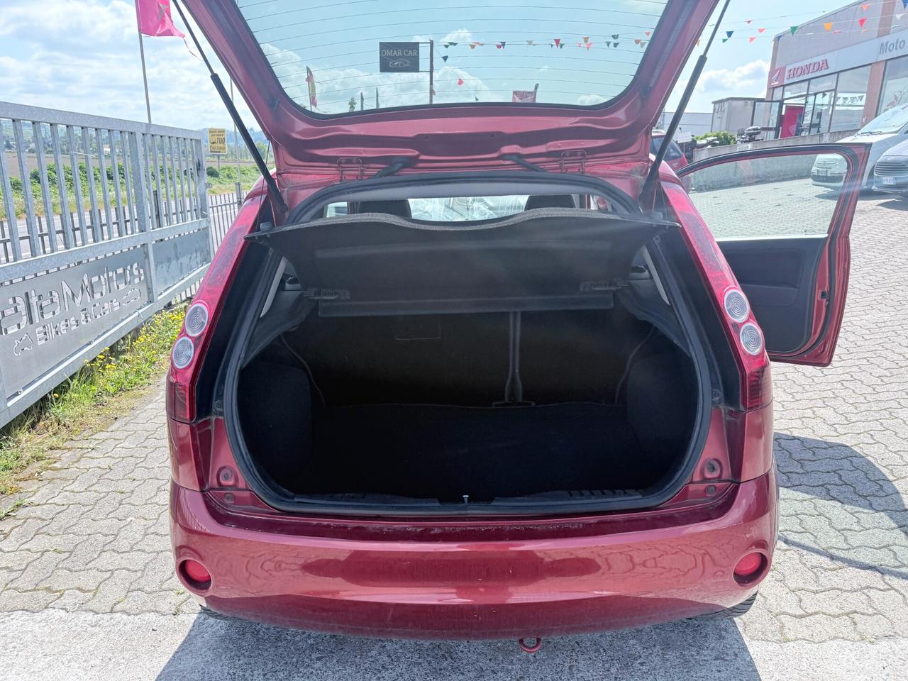 Ford Fiesta 1.2 BENZINA NEOP.