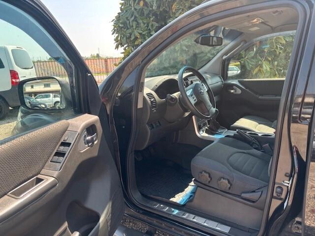 Nissan Navara 2.5 dCi 190CV 4 porte Double Cab XE