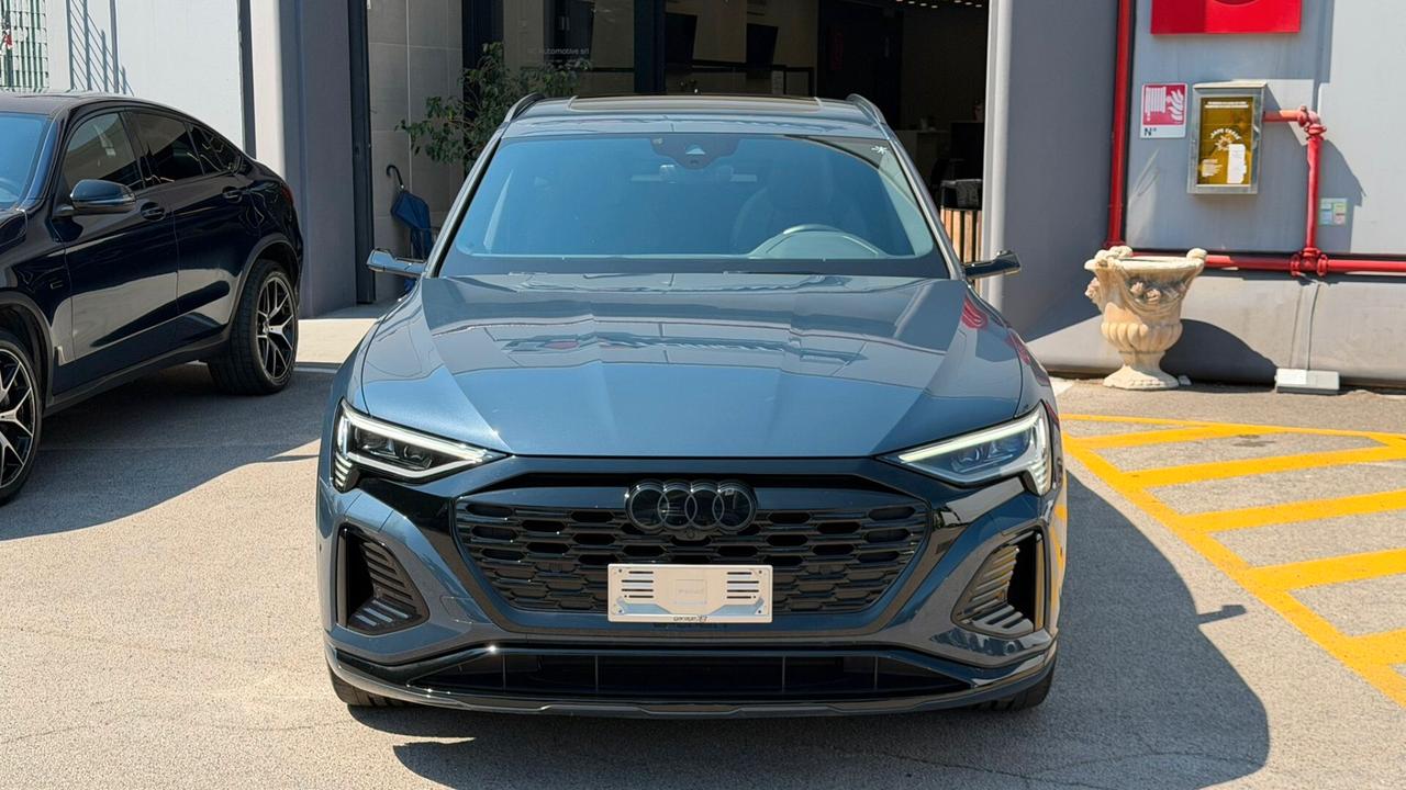 Audi Q8 e-tron SPB 55 quattro S line edition