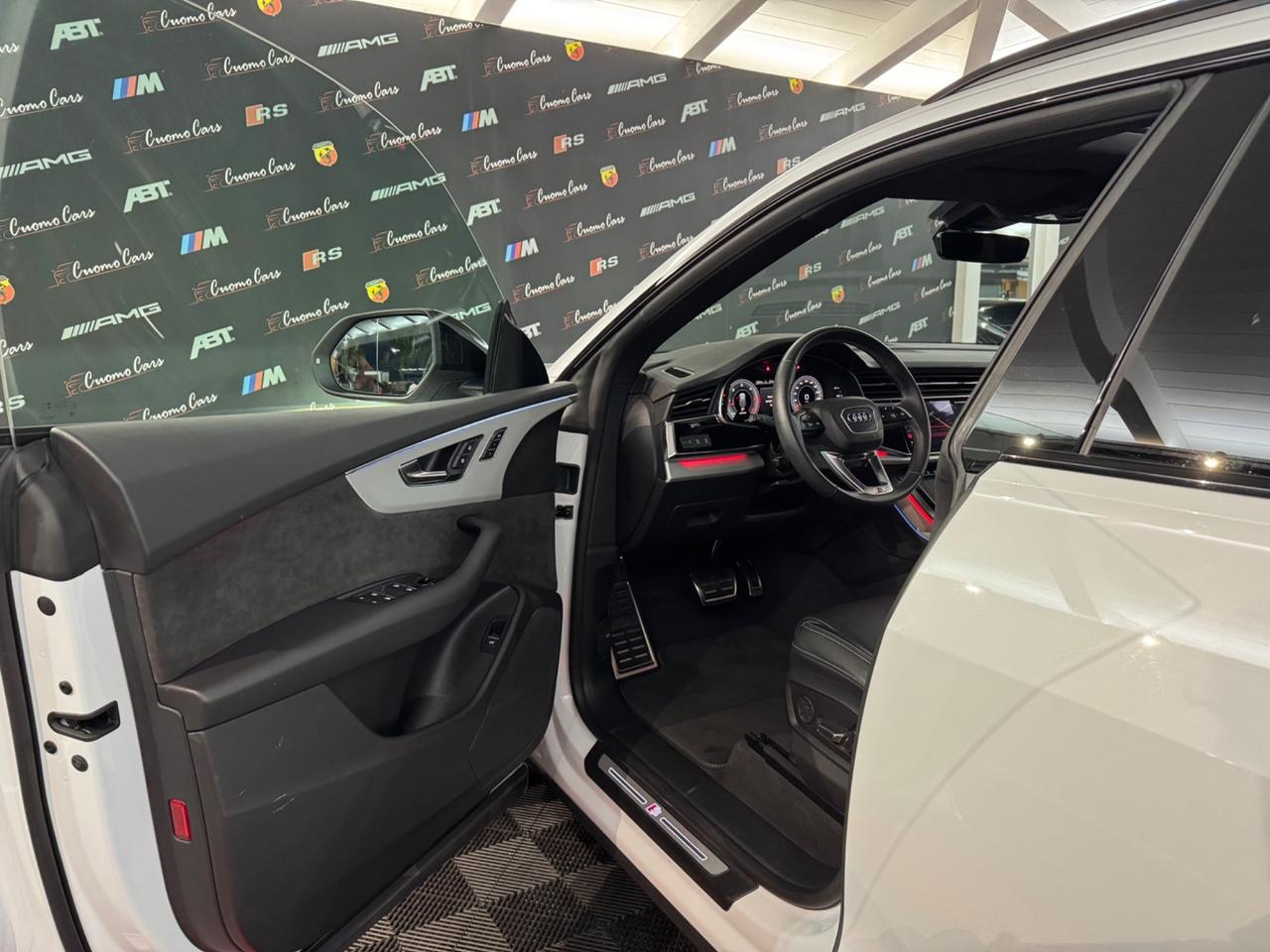 Audi Q8 50 TDI 286 CV quattro S-line