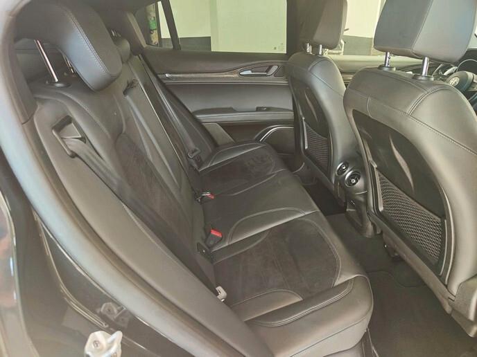 Alfa Romeo Stelvio 2.9 Bi-Turbo V6 510 CV AT8 Quadrifoglio