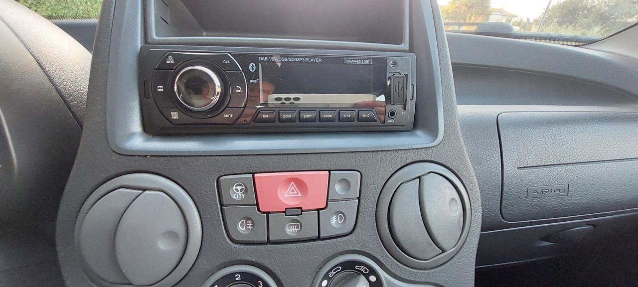 PANDA 1,2 GPL DI SERIE SCADENZA 2031 FRIZIONE NUOVA+DISTRIBUZIONE SENSORI DI PARCHEGGIO IMPECCABILE