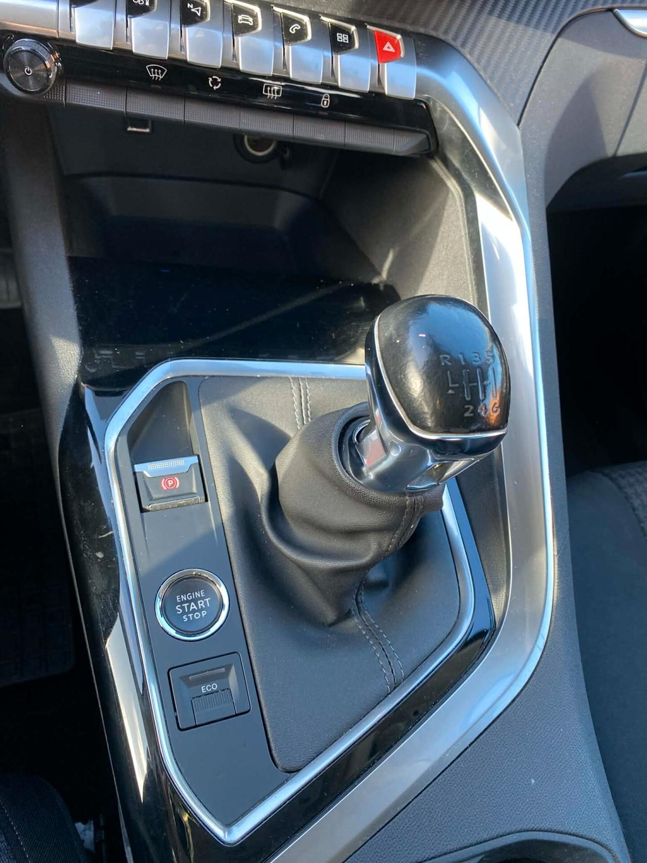 PEUGEOT 3008 1.5 131cv Allure Pack