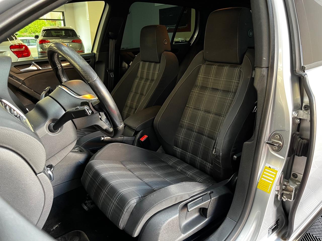 Volkswagen Golf 2.0 TDI GTD - FABIANOAUTO