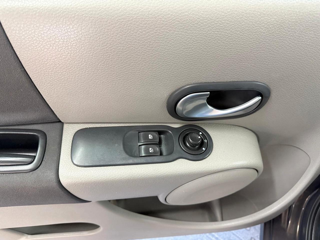Renault Modus 1.5 dCi 82CV Confort Dynamique
