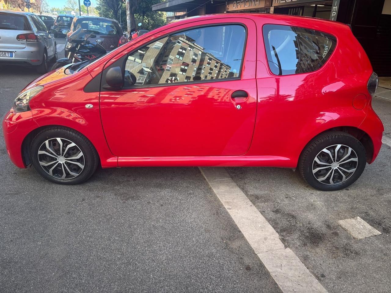 Toyota Aygo 1.0 - PASSAGGIO DI PROPRIETà INCLUSO