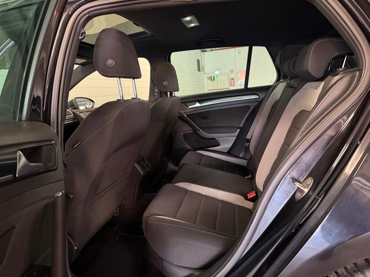 Volkswagen Golf R 2.0 5p.